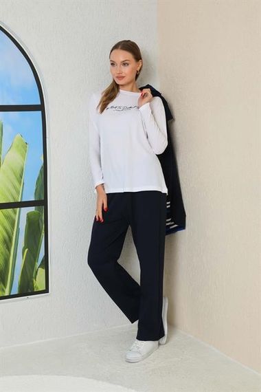 مجموعة بدلة رياضية بحجاب ثلاثي مخططة باللون الأسود للسيدات - صورة 4