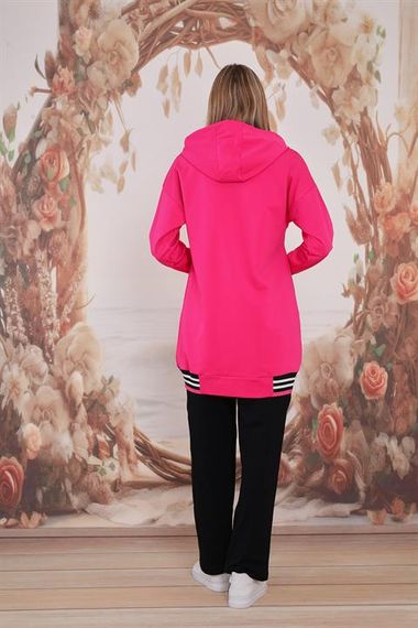 Жіночий спортивний комплект з капюшоном фуксія, 2 предмета, з високоякісної тканини, вільного крою, з функціональними кишенями та деталями на рукавах - фото 3