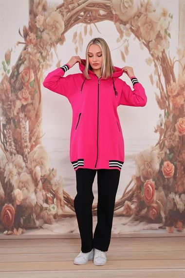 Жіночий спортивний комплект з капюшоном фуксія, 2 предмета, з високоякісної тканини, вільного крою, з функціональними кишенями та деталями на рукавах - фото 2
