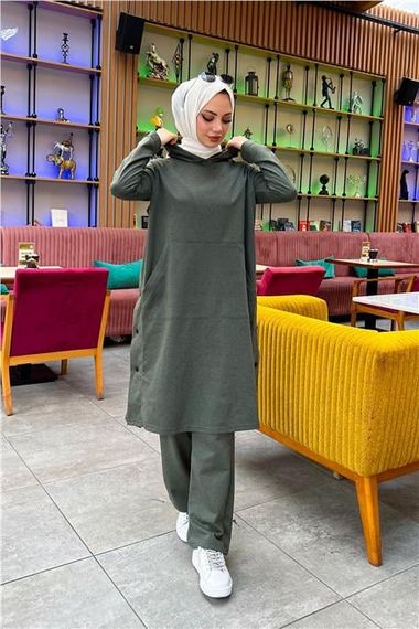 Спортивний комплект з капюшоном та кнопками: подовжена туника і брюки, простий дизайн, кольори хаки, 80% бавовна, підходить для всіх сезонів - фото 4