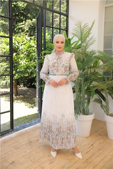 Длинное шифоновое платье с белыми цветами и поясом зеленого цвета, размеры 38-46 - фото 2