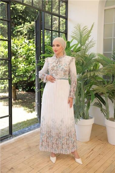 Длинное шифоновое платье с белыми цветами и поясом зеленого цвета, размеры 38-46 - фото 3