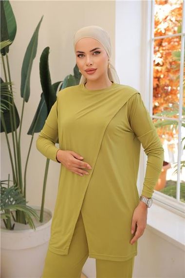 Асиметричний комплект спортивного одягу, колір - оливковий, модель 71191, доступні розміри: 38-46 - фото 4