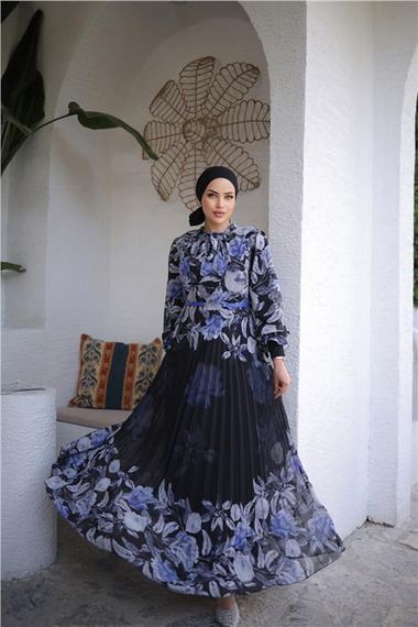 Длинное шифоновое платье с капюшоном и поясом, узор, фиолетовое, 44-46 размеры - фото 1