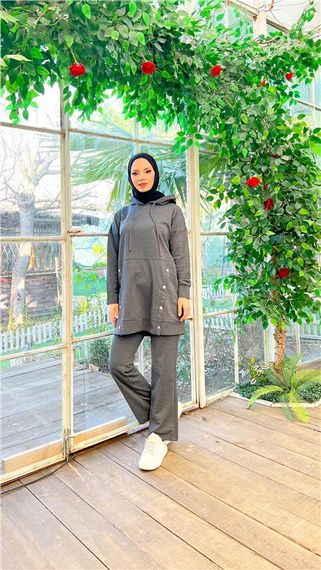 Kapşonlu Çıtçıt Detaylı Kısa Sweat Pantolon İkili Tesettür Eşofman Takımı - 03079 - Antrasit - photo 2