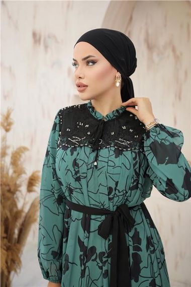 Длинное шифоновое платье с узором и завязками на шее и пояса, цвет - мятный зеленый, размер 38-46 - фото 2