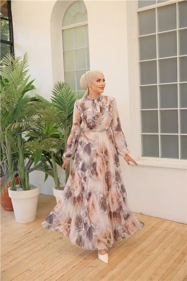 Длинное шифоновое платье с узором и поясом, цвет визон, размеры 38-46, марка Bwest - фото 2