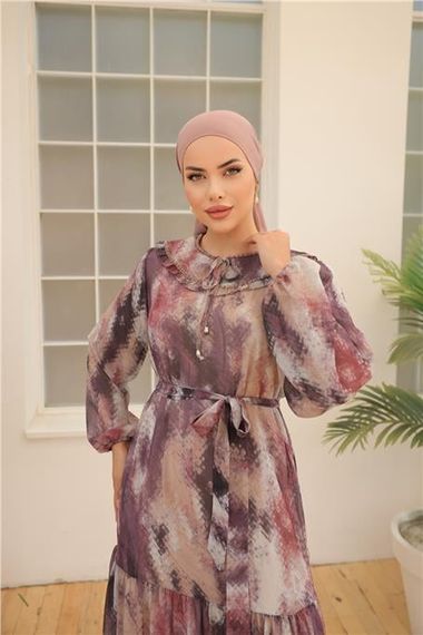 Длинное шифоновое платье с поясом и кофейным узором, цвет фиолетовый, размеры 38-46 - фото 4