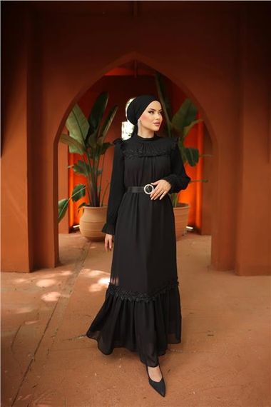Off-Shoulder Belted Simple Long Chiffon Dress in Black - photo 2