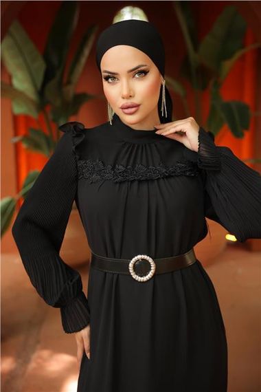 Off-Shoulder Belted Simple Long Chiffon Dress in Black - photo 4