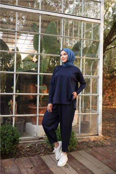 Arkası Uzun O Yaka Kısa Sweat-Pantolon İkili Eşofman Spor Takımı - 71216.015 - Lacivert - photo 2