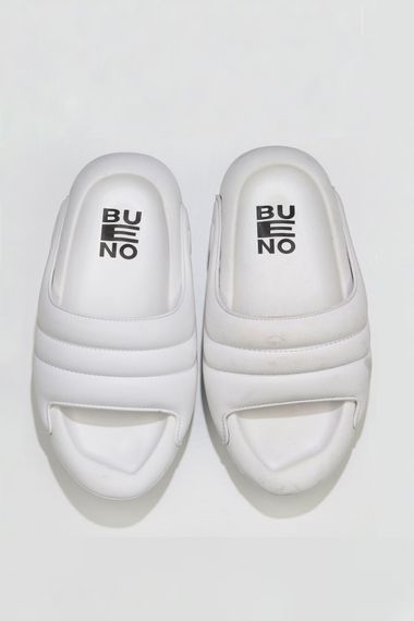 Bueno Shoes Kadın Dolgu Topuklu Terlik 08WT5861 - fotoğraf 1