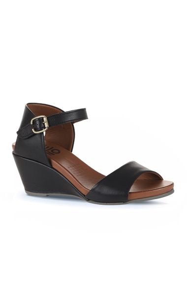 Bueno Shoes Kadın Dolgu Topuklu Sandalet 01WJ1503 - fotoğraf 2