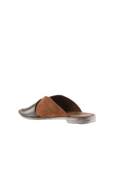 Жіночі шльопанці Bueno з шкіри, без каблука, термо-підошва, доступні в жовто-сірому, сірому з бордо, табаковому з хаки та фіолетовому з табаком - фото 5