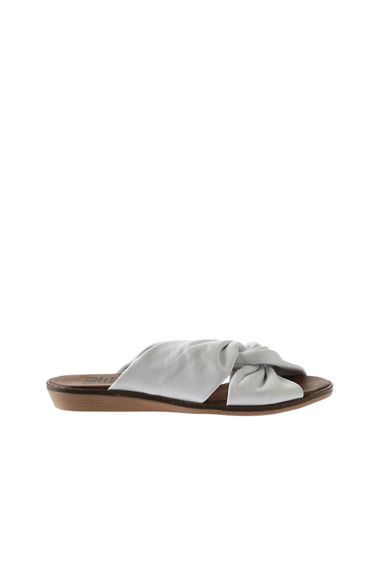 Туфлі Bueno жіночі плоскі сандалі 01WU8210, шкіра, термо підошва, висота каблука 2 см, доступні в зеленому, білому та бежевому кольорах - фото 2