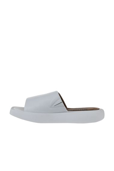 Туфлі Bueno жіночі на плоскій підошві, шкіра, висота підборів 3 см, доступні в розмірах 36-42 та кольорах кораловий, білий, блакитний, темний табак, хакі - фото 4