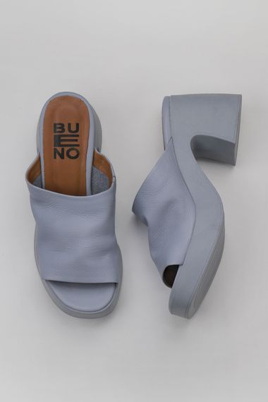 Bueno Shoes Kadın Dolgu Topuklu Terlik 01WY12200 - fotoğraf 1