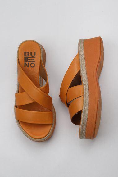 Женские босоножки Bueno с платформой, натуральная кожа, высота каблука 5,5 см, доступные размеры 35-41, цвета: оранжевый, белый, темно-зеленый - фото 1