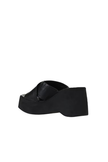 Bueno Shoes Kadın Dolgu Topuklu Terlik 01WY9005 - fotoğraf 5