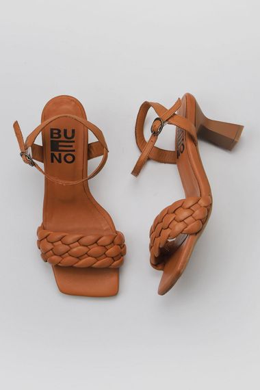 Жіночі туфлі на підборах Bueno 01WY6800 з натуральної шкіри, 7.5 см, доступні в чорному та коричневому кольорах, розміри 35-41 - фото 1