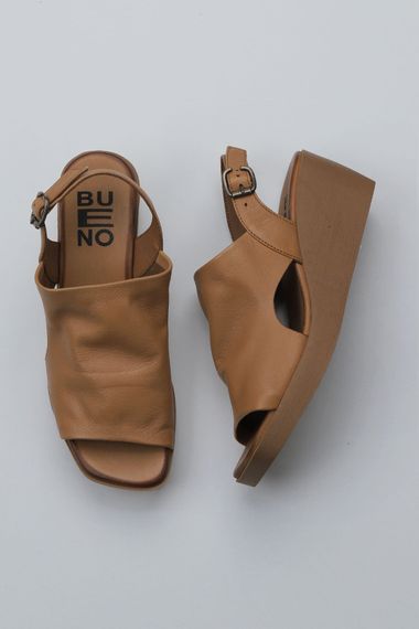 Bueno Shoes Kadın Dolgu Topuklu Ayakkabı 01WY2407 - fotoğraf 1