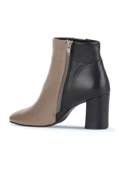 Жіночі черевики Bueno на підборах 7,5 см з сірої шкіри, розміри 37-42 - фото 4