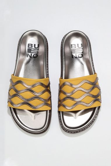 Теплі жіночі сандалі на підборах Bueno 01WU5828 з натуральної шкіри, висота підборів 3 см, доступні розміри 36-40, кольори: жовтий, рожевий, оливковий - фото 1