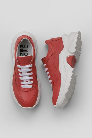 Bueno Shoes Kadın Dolgu Topuklu Spor Ayakkabı 01WQ10102 - fotoğraf 1