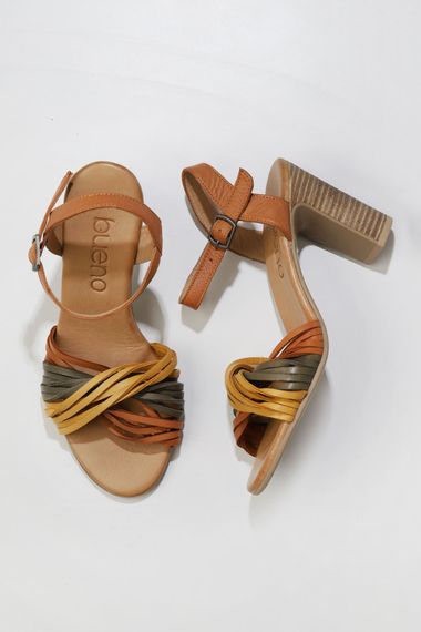 Жіночі туфлі на підборах Bueno 7,5 см, шкіра, різні кольори і розміри 35-41 - фото 1