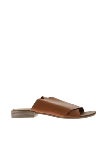 Жіночі шкіряні шлепанці Bueno, 3 см підошва, колір: пудровий, рожевий, жовтий, бежевий, темно-синій, рожева шкіра, розмір 35-38 - фото 2