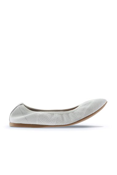 Жіночі балетки Bueno Shoes 01WQ0117, шкіряні, з термо-матеріалом, висота підборів 1 см, доступні в розмірах 35-41 та кольорах: сірий, фуксія, білий, жовтий, таба - фото 2