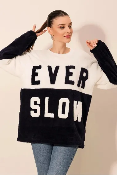 Kadın Lacivert Beyaz Blok EVER SLOW Baskılı Rahat Peluş Sweatshirt HZL23W-BD1554781 - fotoğraf 4