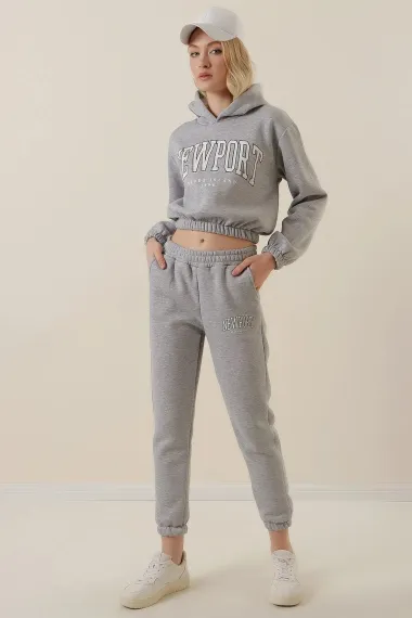 Women's Gray Hooded Printed Fleece Top Crop Undershirt Tracksuit Set HZL23W-BD1553971 - photo 4