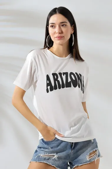 Kadın Beyaz Siyah Arizona Baskılı Bisiklet Yaka T-Shirt HZL24S-DSB120261 - fotoğraf 4