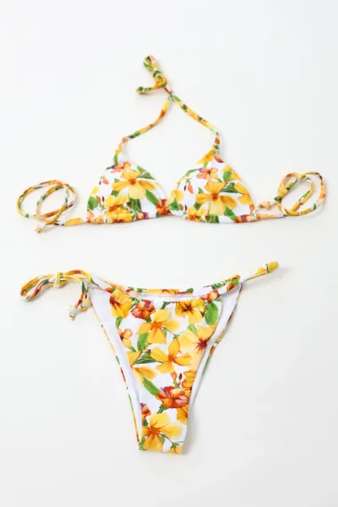مجموعة بيكيني مثلث مزينة بأزهار برتقالية، مع حشوة قابلة للإزالة، حمالة رفيعة وقابلة للتعديل، مكونة من قطعتين، مصنوعة من 82% نايلون و18% إيلاستين - صورة 2