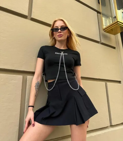 Kadın Siyah ROCKMORE Baskılı Zincir Aksesuarlı Crop T-Şihrt HZL24S-DSB120281 - photo 3