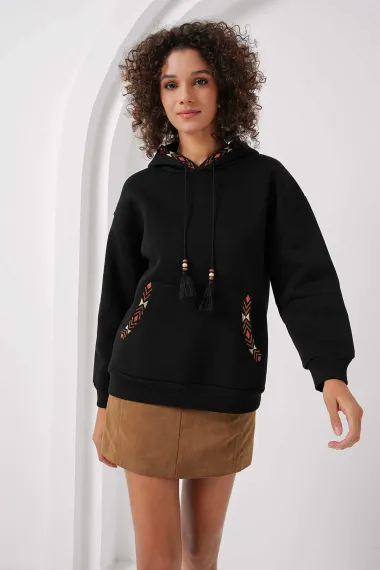 Women's Black Ethnic Patterned Hooded Oversized Sweatshirt with Fleece Lining - photo 2
