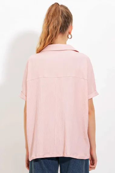 Kadın Pudra Pembe Polo Yaka Geniş Kesim Örme Bluz HZL24S-BD104861 - fotoğraf 4