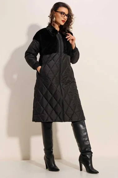 Kadın Siyah Peluş Detaylı Oversize Kapitone Uzun Mont HZL25W-BD151851 - photo 3