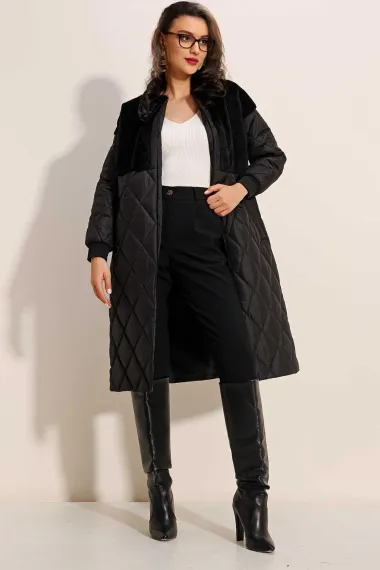 Kadın Siyah Peluş Detaylı Oversize Kapitone Uzun Mont HZL25W-BD151851 - photo 2