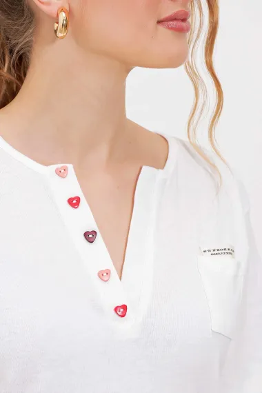 Kadın Beyaz Cep Detaylı Düğmeli Kısa Kol T-shirt HZL24S-BD19031 - fotoğraf 3