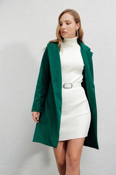 Стильне кашемірове пальто з єдиною гудзиковою застібкою та подвійними кишенями кольору смарагдового зеленого для жінок - фото 4