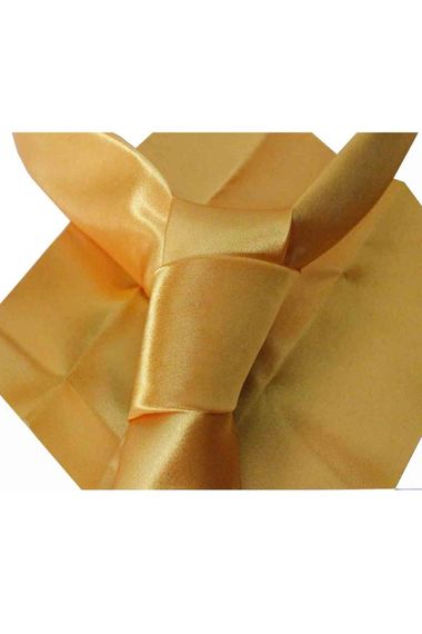 ربطة عنق منديل مستقيم من الساتان ذو قصة ضيقة بلون الخردل للرجال