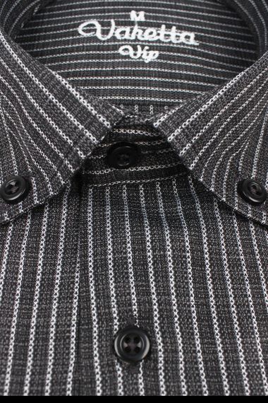 قميص رجالي من Anthracite بأكمام قصيرة وياقة قص كلاسيكية وأزرار وجيب واحد - صورة 3