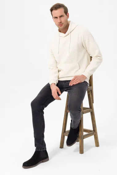 Капюшонний светр із регулярною силуетом, класичний стиль, капітонé, 78% поліестер, 20% віскоза, 2% еластан, колір білий, виготовлено в Туреччині - фото 5