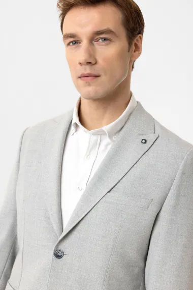 Узкий жакет серого цвета с двумя пуговицами, боковыми карманами и острым воротником, классический крой из хлопка, Турция - фото 3