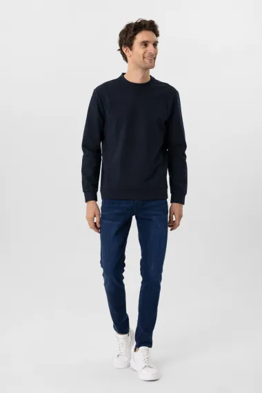 Светр з круглим вирізом, регулярний крій, білий, 71% ПЕ, 25% ВІС, 4% ЕА, виготовлено в Туреччині - фото 4