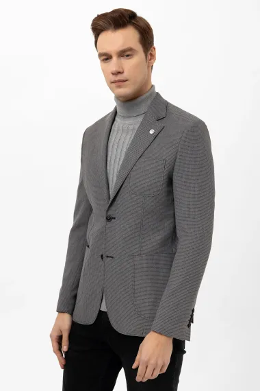 Слим-крой пиджак с армированным дизайном из полиэстера, застежка на два пуговицы, карманы с клапанами, без воротника, цвет антрацит - фото 4