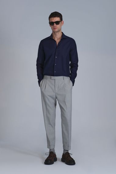 Чоловіча базова сорочка Comfort Fit темно-синього кольору - фото 2