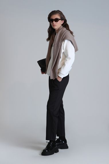 Жіночі брюки Lorı чорного кольору, стильні та зручні, доступні в різних розмірах S-XXL - фото 1